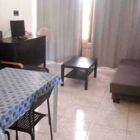 Primavera Appartement Tot 7 Personen Ideaal Voor Backpackers Арона Экстерьер фото